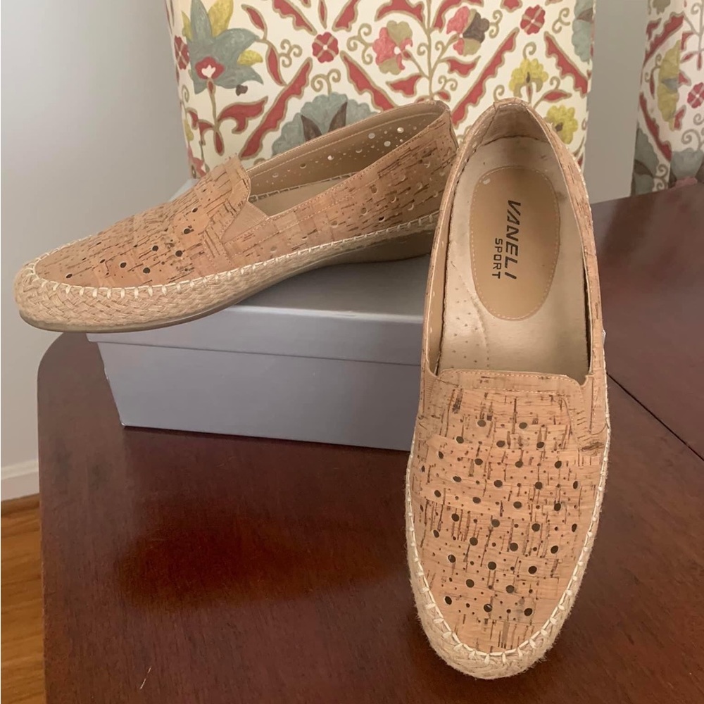 Vaneli sport cork shoes